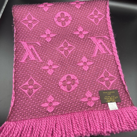 Hard to find PINK!! LOUIS VUITTON M70461 Echarpe Logomania Scarf - Picture 5 of 5